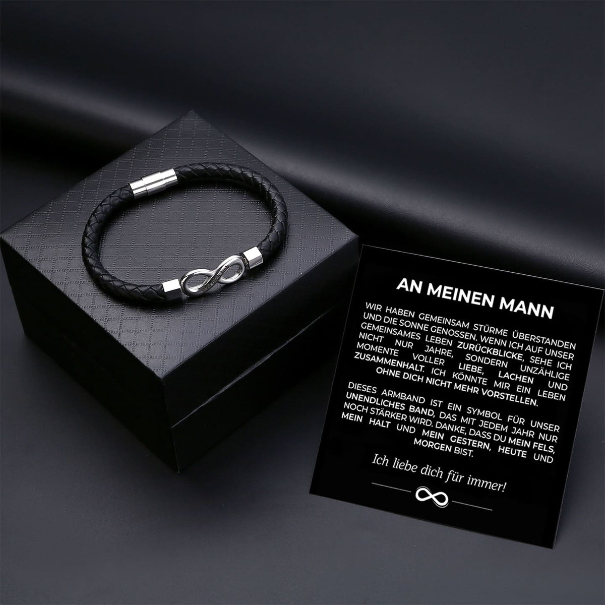 Armband Wir gegen die Welt mit beiden Namensgravuren - Liebesketten