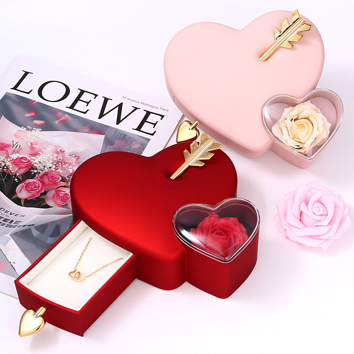 Amour Rosenbox mit versteckter Doppelherzkette - Liebesketten