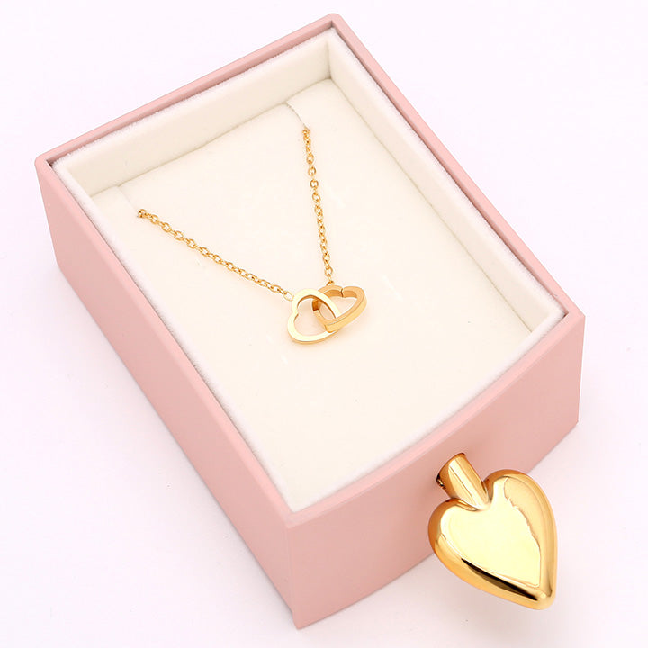 Amour Rosenbox mit versteckter Doppelherzkette