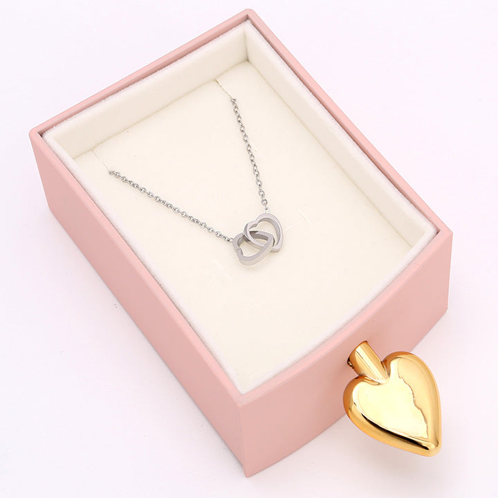 Amour Rosenbox mit versteckter Doppelherzkette