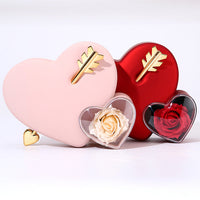 Amour Rosenbox mit versteckter Doppelherzkette