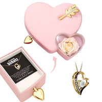 Amour Rosenbox mit versteckter Herzkette und Notiz