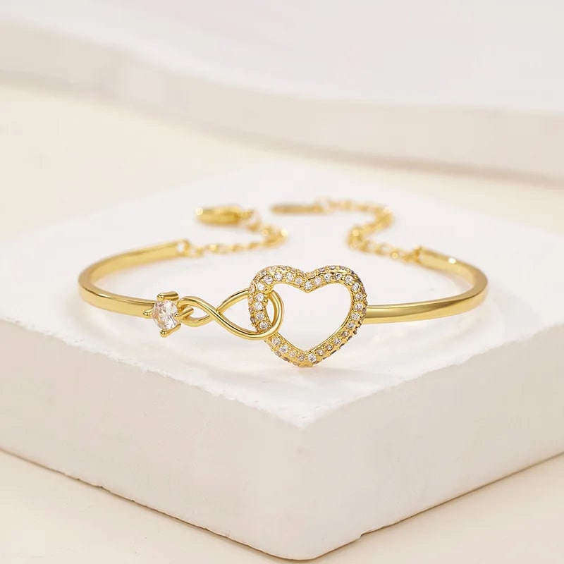 Armband mit Unendlichkeit und Herz für die Tochter