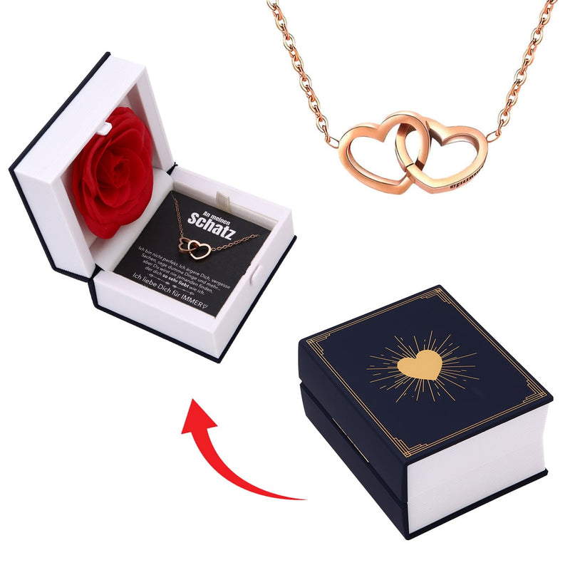 Buch-Rosenbox mit Doppelherzkette und Namensgravur