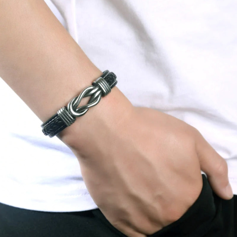 Geflochtenes Lederarmband für Oma und ihren Enkel
