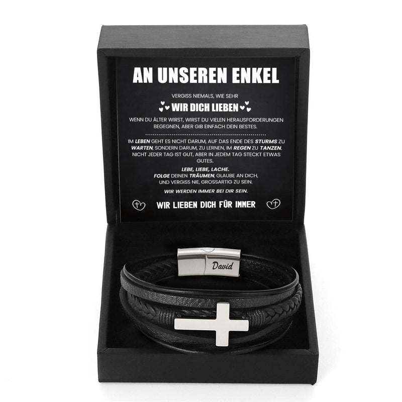 Geflochtenes Lederarmband mit Gravur für den Enkel