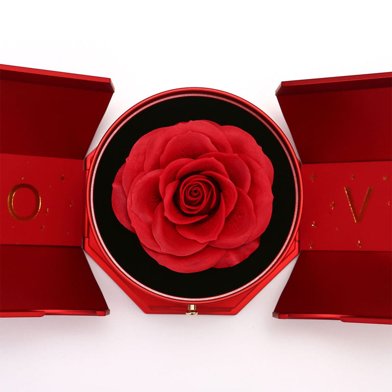 Grosse Rosenbox mit gravierter Doppelherzkette