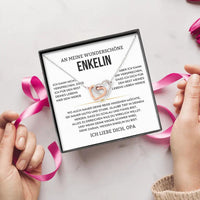 Halskette mit Versprechen-Karte an die Enkelin