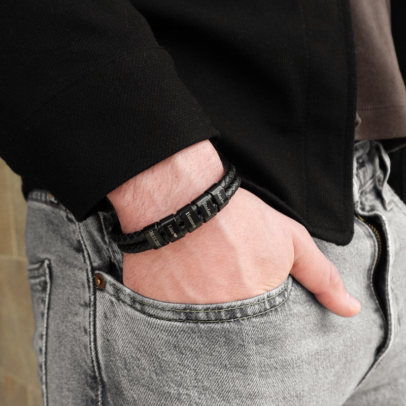 Lederarmband mit gravierten Namensbeads für ihn