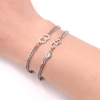 Partnerarmbänder mit Initialen und Geburtsstein