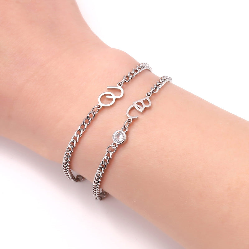Partnerarmbänder mit Initialen und Geburtsstein