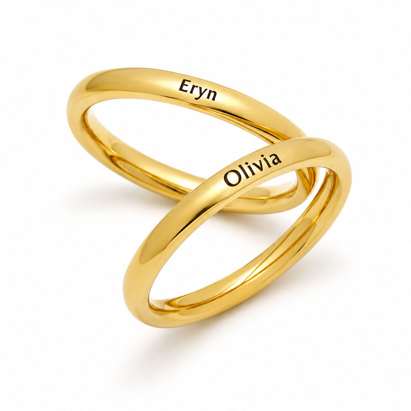 Personalisierter Ring mit Namensgravur am Band