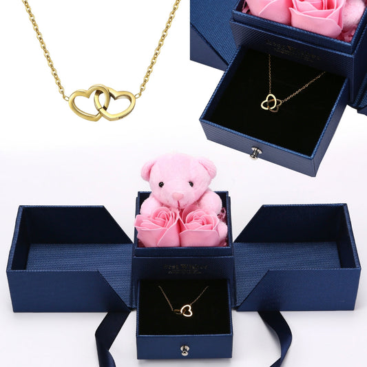 Rosenbär-Box mit gravierter Halskette und Rosen - Liebesketten