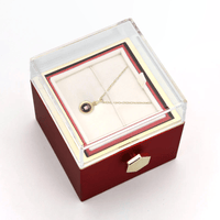 Rosenbox mit Foto-Kreiskette und echter roter Rose