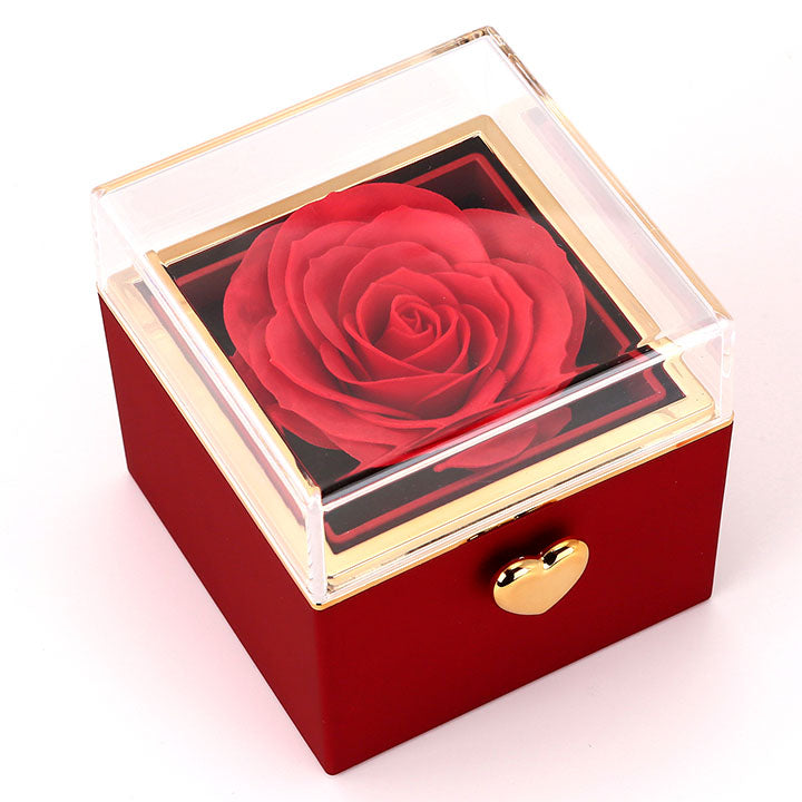 Überraschungs-Rosenbox mit Herzkette und Notiz