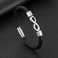 Unendlichkeits-Armband mit Gravur für den Ehemann